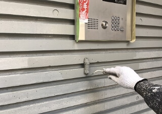 中塗り・上塗りの様子